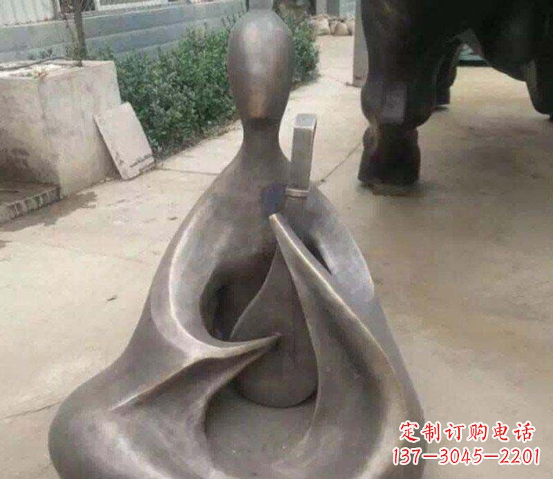 漳州抽象景观弹琵琶铜雕