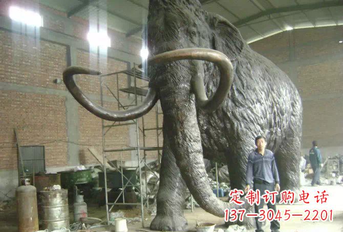 漳州铜雕动物雕塑精美大气的长毛象雕塑