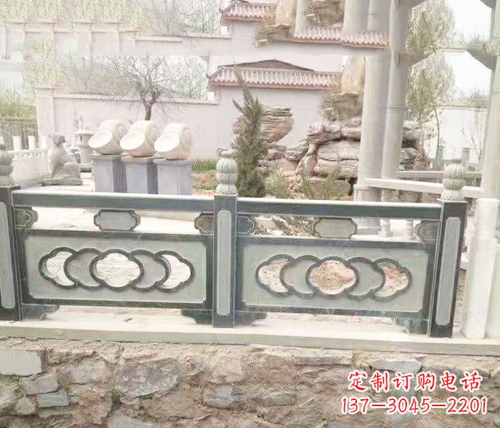 漳州公园仿古风格栏板石雕