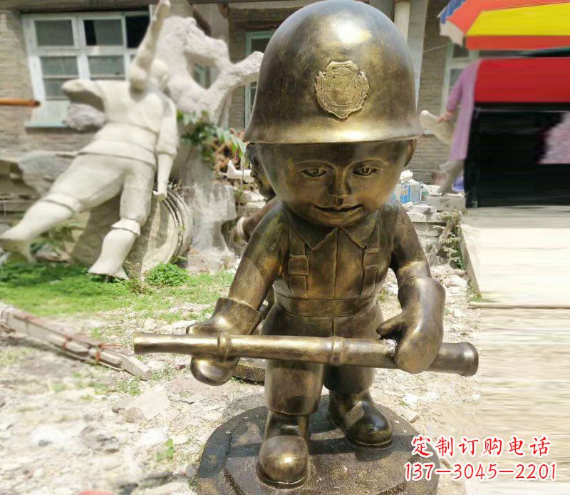漳州精致细腻的交通警察铜雕