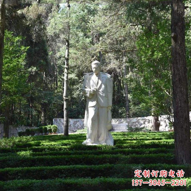 漳州聂耳汉白玉石雕塑,追随伟大作曲家的足迹