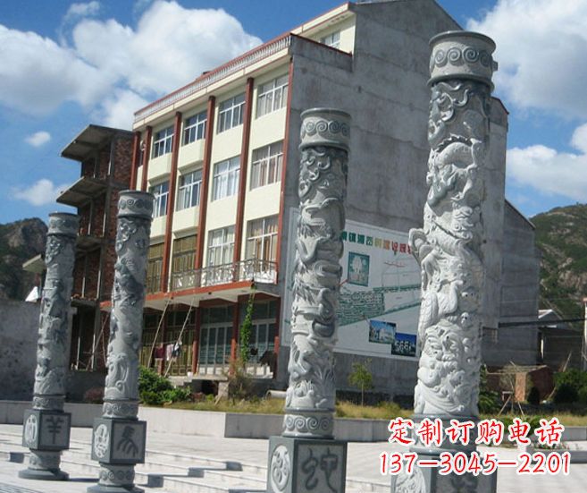 漳州广场景观十二生肖龙柱石雕