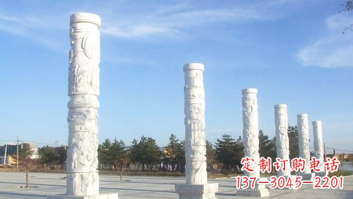 漳州中国传统石雕:广场龙柱雕