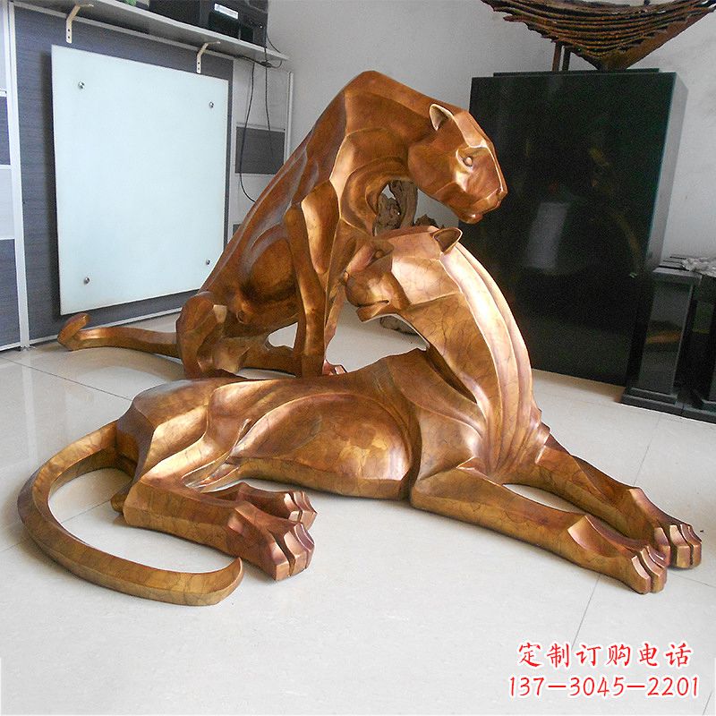 漳州草坪广场商场十二生肖铜雕豹塑