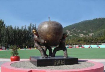 漳州苹果融入两岁小孩的生活——公园铜雕