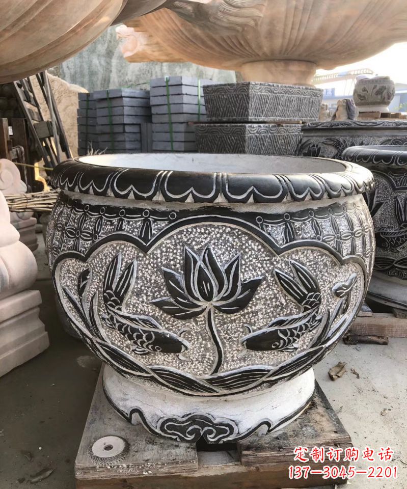 漳州青石仿古荷花水缸雕塑