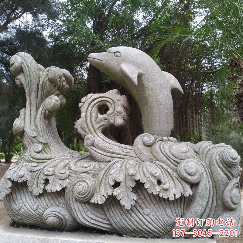 漳州精美的石雕海豚雕塑，为您的公园林营造出别具匠心的水景特色