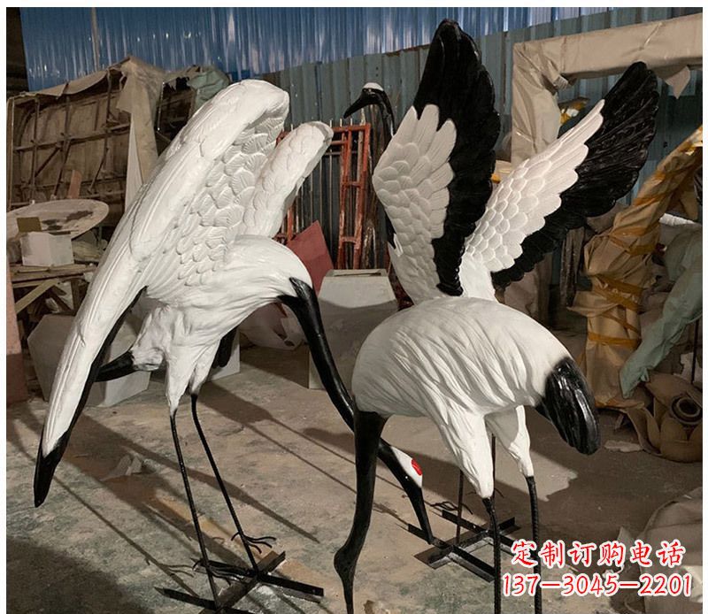 漳州石雕展翅丹顶鹤动物雕塑
