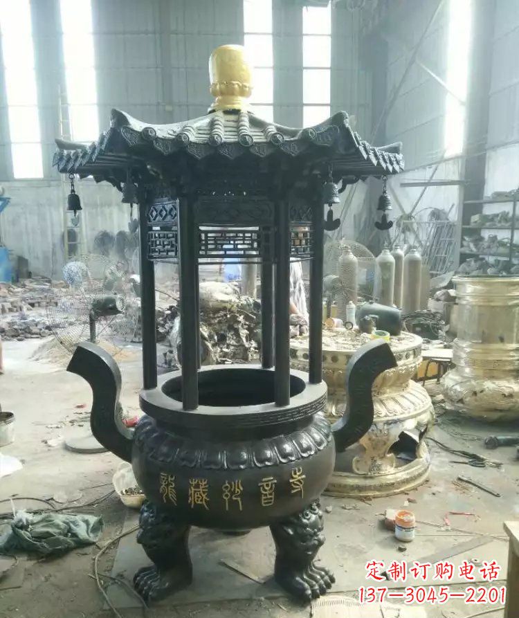 漳州寺庙圆香炉铜雕 (2)