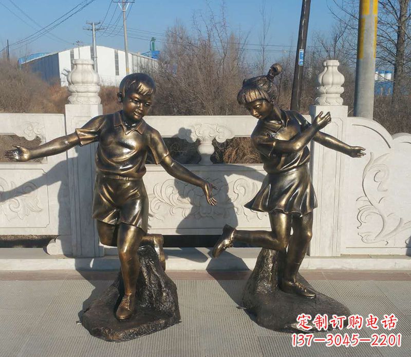 漳州踢毽子的儿童铜雕