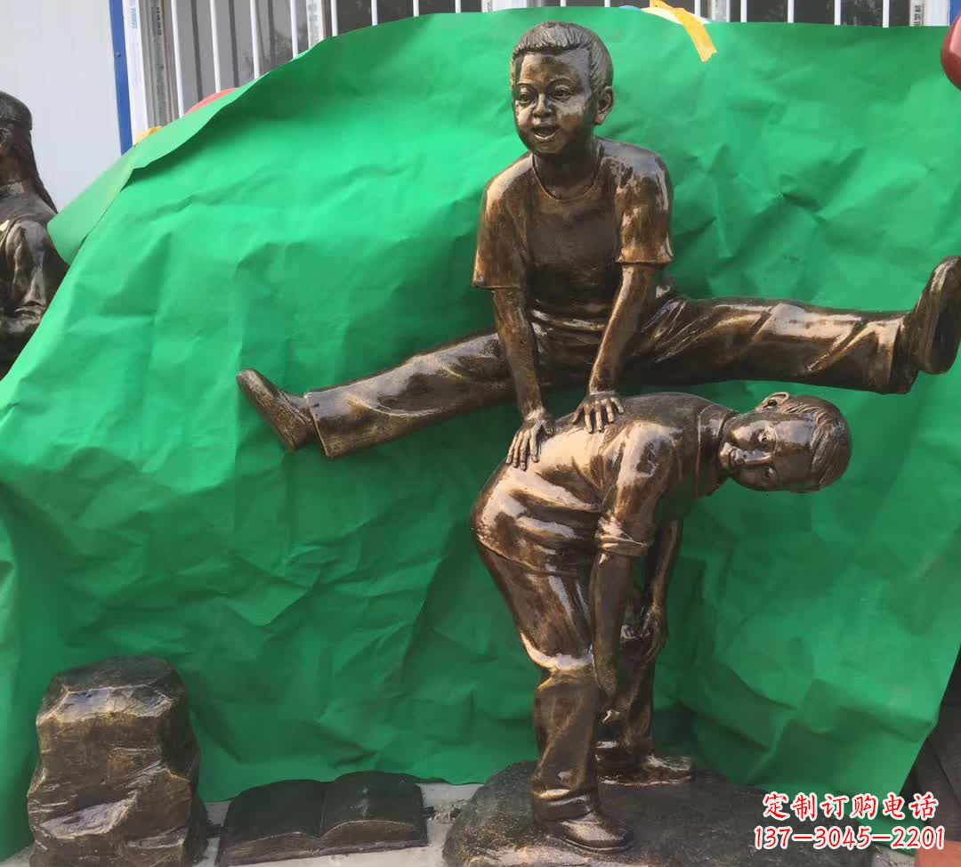 漳州跳马儿童铜雕