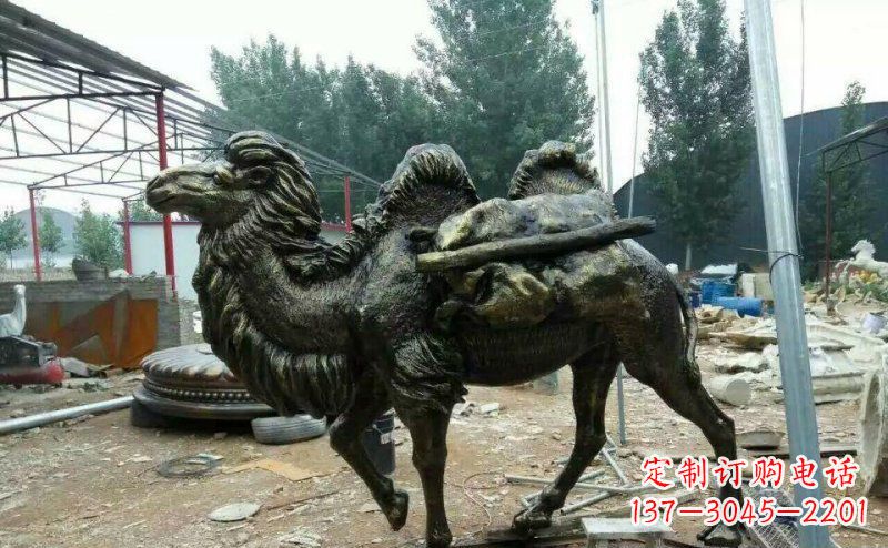 漳州驮着东西的骆驼铜雕