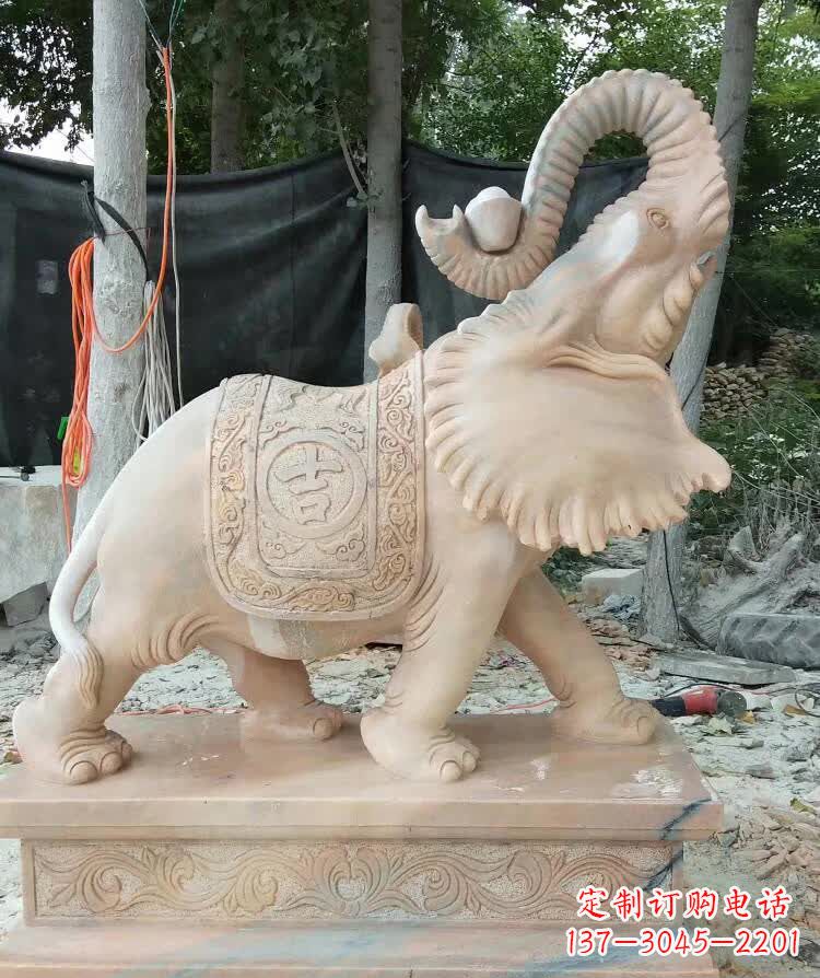 漳州晚霞红卷元宝大象雕塑