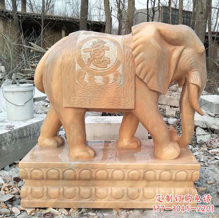 漳州晚霞红石材大象雕塑