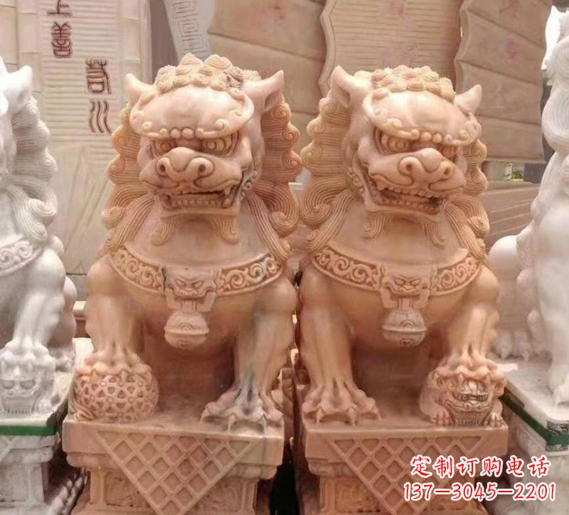 漳州晚霞红石雕狮子