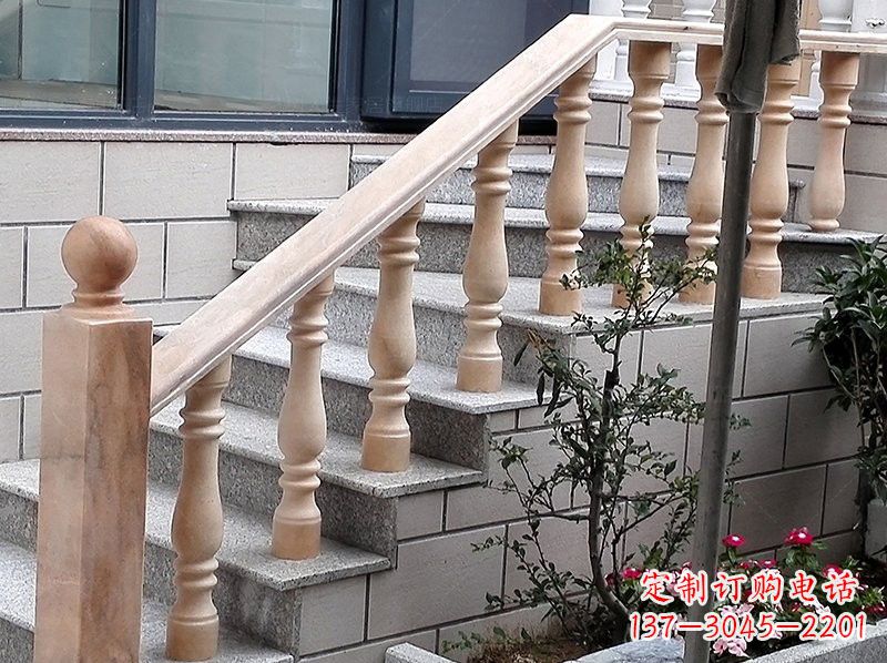 漳州晚霞红小区栏杆石雕