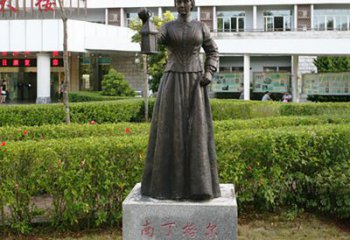 漳州静谧中的南丁格尔铜雕