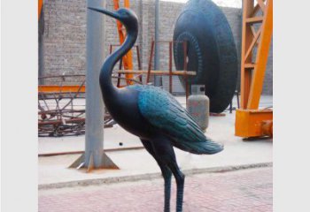 漳州青铜仙鹤雕塑：展现古典和谐之美