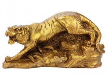 漳州中领雕塑生肖铜虎鎏金摆件，是一款以生肖虎…