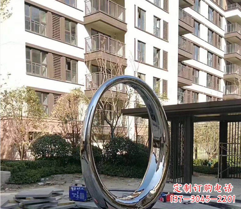 漳州小区不锈钢镜面圆环雕塑 