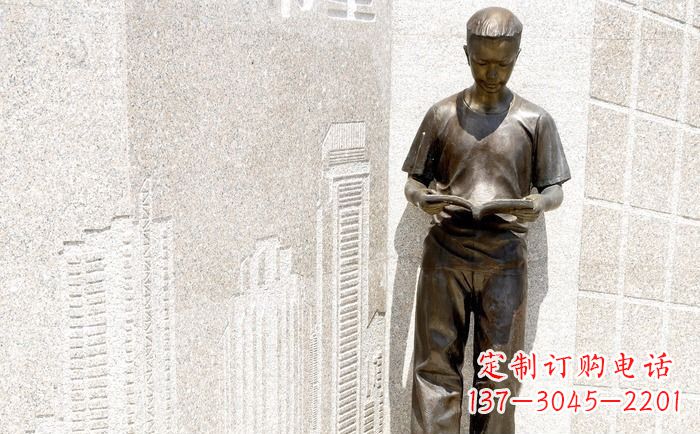 漳州校园看书的学生人物铜雕