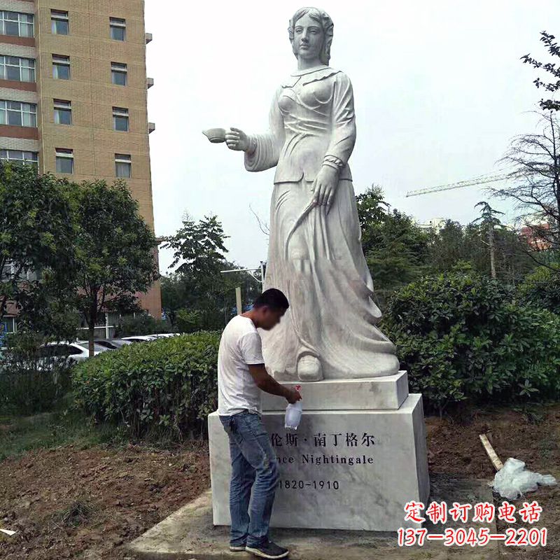 漳州医院园林提灯天使南丁格尔石雕塑