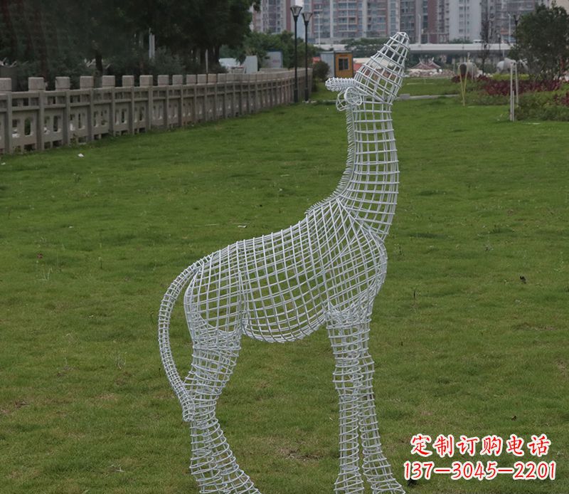漳州园林镂空仰头麋鹿不锈钢雕塑