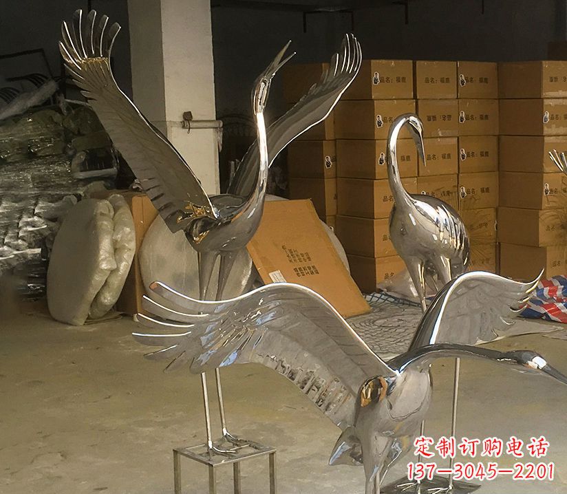漳州园林云中仙鹤不锈钢雕塑