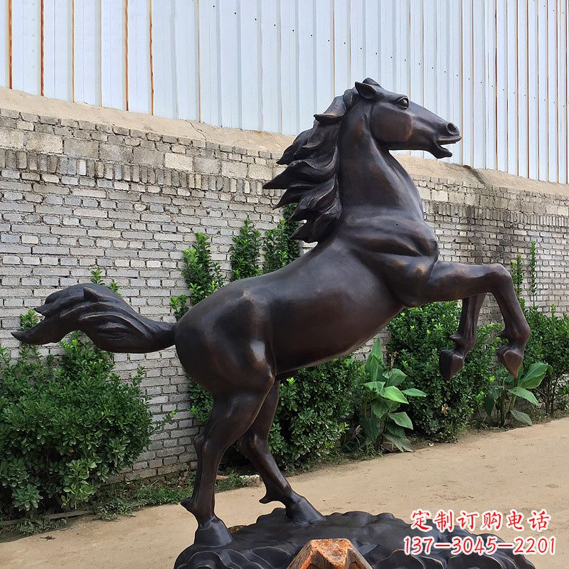 漳州铸铜马儿雕塑