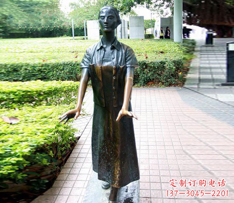 漳州走路的盲人女孩铜雕