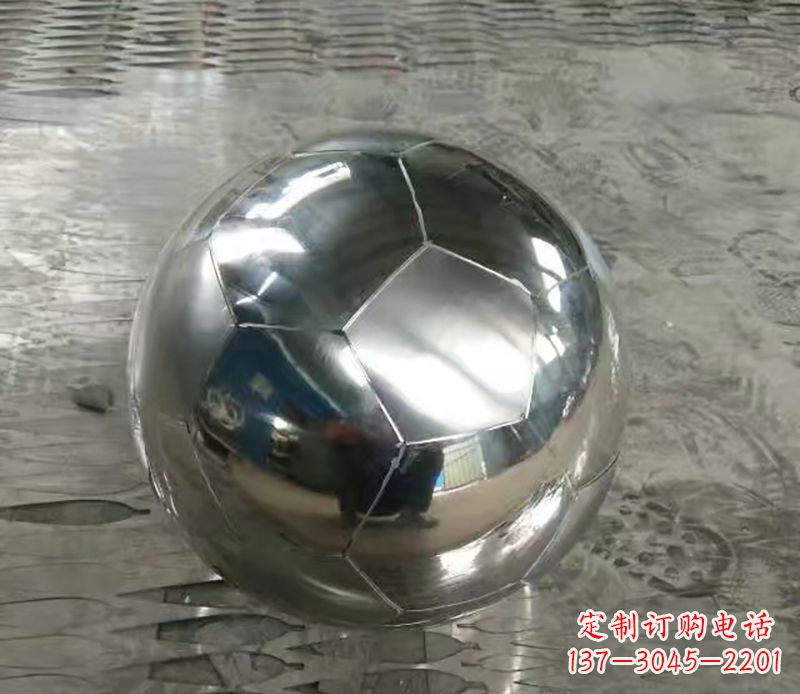 漳州足球不锈钢体育器材雕塑