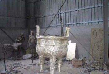 漳州铸铜三足鼎雕塑